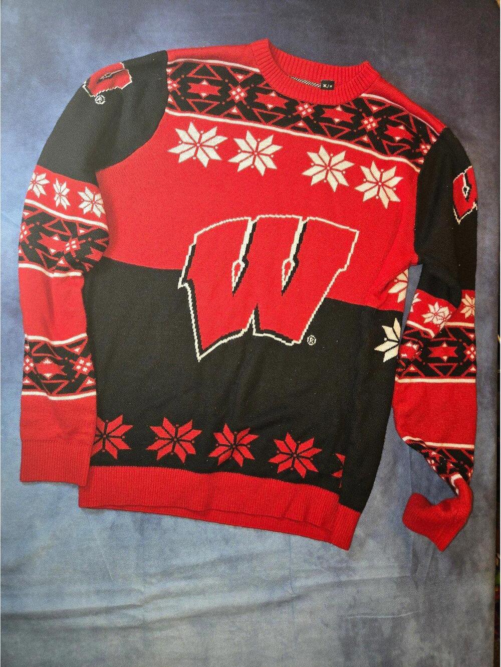 Wisconsin badgers sweater